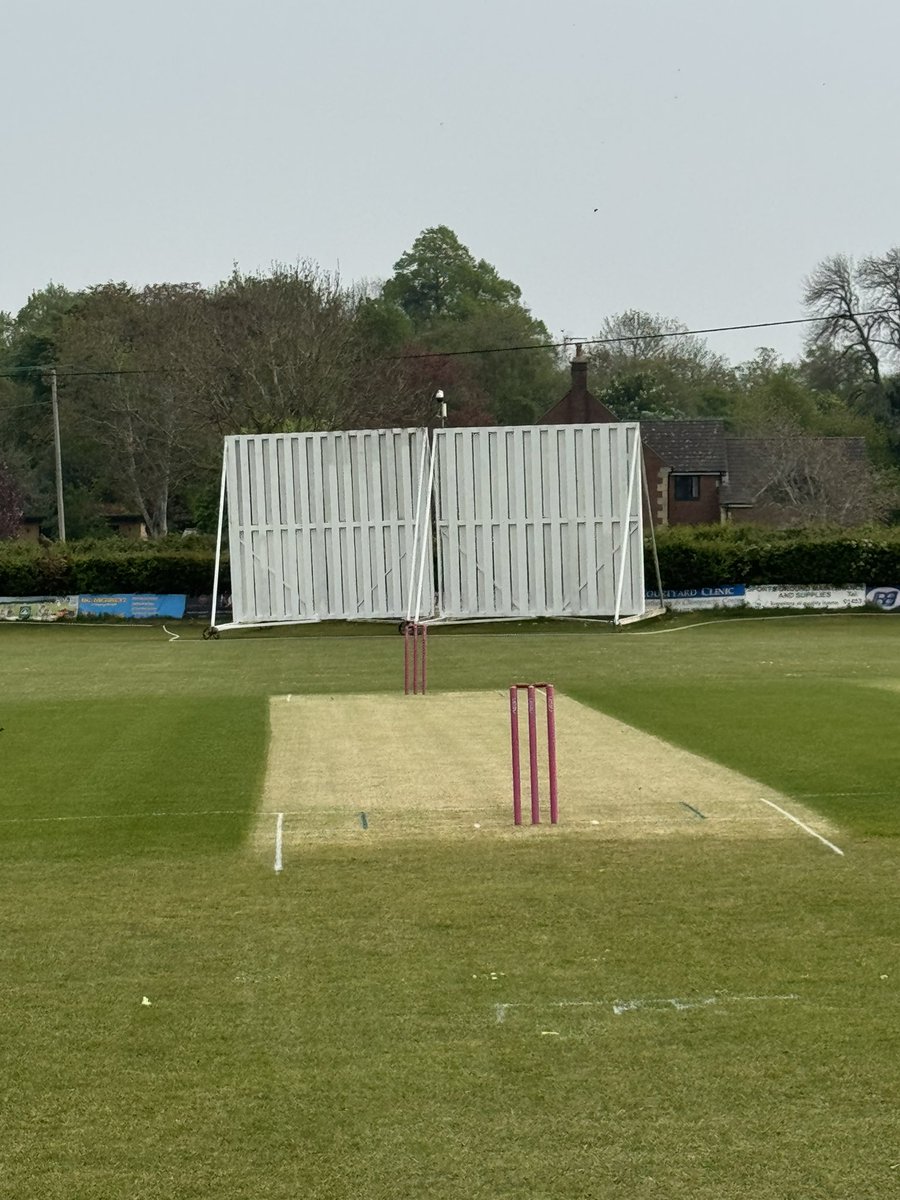 Game on here at Pounds Close.

Catch the stream here: youtube.com/live/eZaOEwcH7…