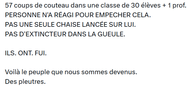 15 ans d'arts martiaux ici. 
Règle numéro 1 : face à un couteau, on fuit. Car on n'en sortira PAS indemne. 
Ensuite : cette personne ne connait certainement pas le principe de sidération.
Enfin : il y a bien des gens qui se sont opposés au tueur.