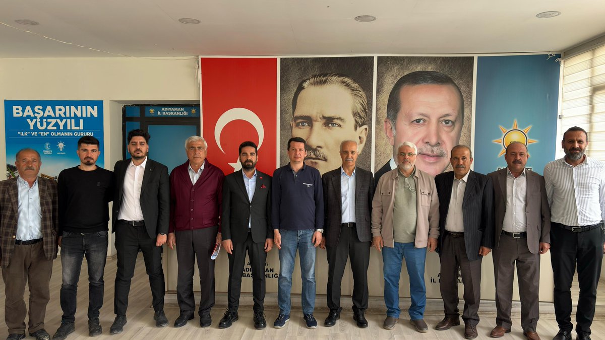 📍AK Parti Adıyaman İl Başkanlığı

İl Başkanlığımızı ziyaret eden 24., 25. ve 26. Dönem Milletvekilimiz Sn. <a href="/DrSalihFirat/">Dr. Salih FIRAT</a> ’a nazik ziyaretleri için teşekkür ederiz.

Birlik ve beraberlik içerisinde çalışmalarımıza devam ediyoruz.

<a href="/abuyukgumus/">Ahmet Büyükgümüş</a>
<a href="/hakanaksu058/">Hakan AKSU 🇹🇷</a>
<a href="/farukaytek/">Faruk Aytek</a>