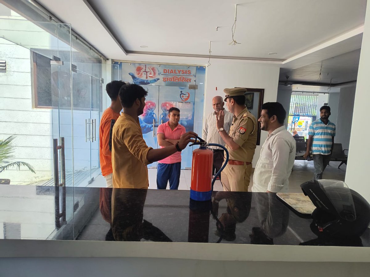 BIJNOR FIRE & EMERGENCY SERVICE (@firebijnor) on Twitter photo <a href="/FireBijnor/">BIJNOR FIRE & EMERGENCY SERVICE</a> द्वारा दिनांक: 26.04.2025 को जनपद बिजनौर में स्कीम न.03 और 05 के अंतर्गत संचालित हॉस्पिटल/नर्सिंग होम/होटलों का फायर ऑडिट कर उपलव्ध स्टाफ/कर्मचारियों को अग्निसुरक्षा के प्रति जागरुक किया गया। <a href="/fireserviceup/">Fire & Emergency Services Uttar Pradesh Police</a> <a href="/FireBijnor/">BIJNOR FIRE & EMERGENCY SERVICE</a> द्वारा दिनांक: 26.04.2025 को जनपद बिजनौर में स्कीम न.03 और 05 के अंतर्गत संचालित हॉस्पिटल/नर्सिंग होम/होटलों का फायर ऑडिट कर उपलव्ध स्टाफ/कर्मचारियों को अग्निसुरक्षा के प्रति जागरुक किया गया। <a href="/fireserviceup/">Fire & Emergency Services Uttar Pradesh Police</a>