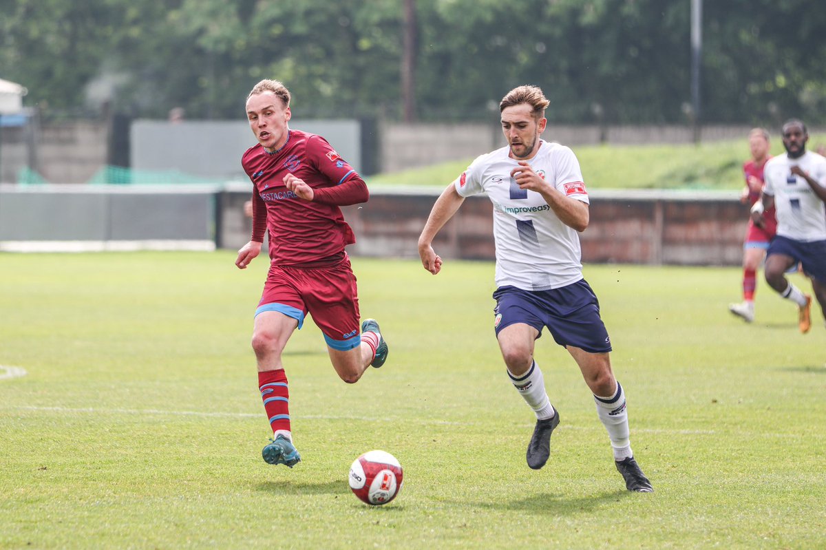 Jamie_Ross03's tweet image. Matchday for the final time this season this afternoon with @AvroFC. It’s been a great season and hopefully we can wrap it up with one more win ✅📸