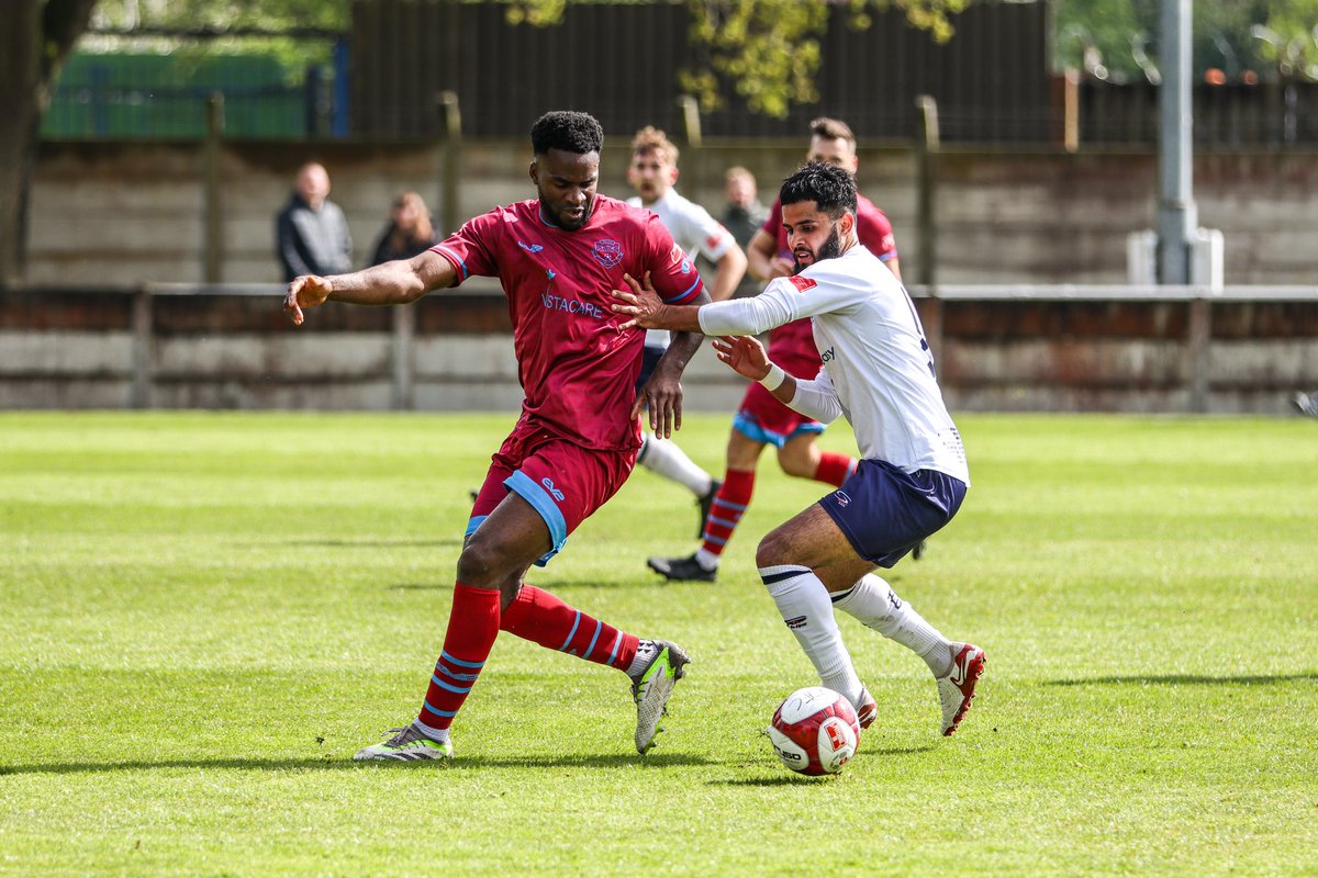 Jamie_Ross03's tweet image. Matchday for the final time this season this afternoon with @AvroFC. It’s been a great season and hopefully we can wrap it up with one more win ✅📸