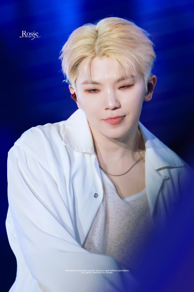 250426 HOLIDAY in OSAKA 💙🩵🤍 #우지 #WOOZI #ウジ #이지훈
