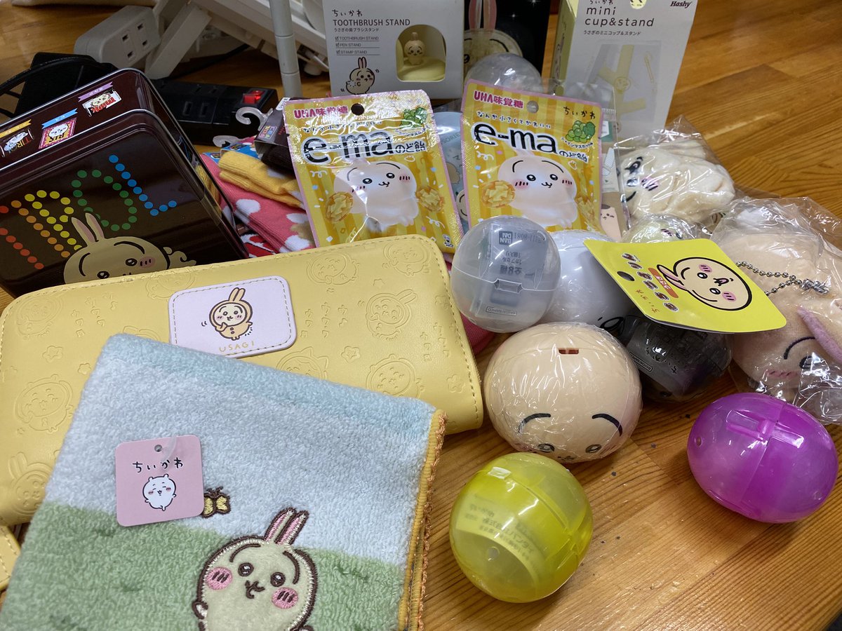 fmis872kiguchi's tweet image. 気持ち早めに、沢山の誕生日プレゼント頂きました、ありがとうございます😭😭😭今年も身体に気をつけて、happyな1年にします！メールも沢山ありがとうございましたっ！！！来週はレベル1上がった木口でお届けします🎶　#エフエムイズ #みらいち