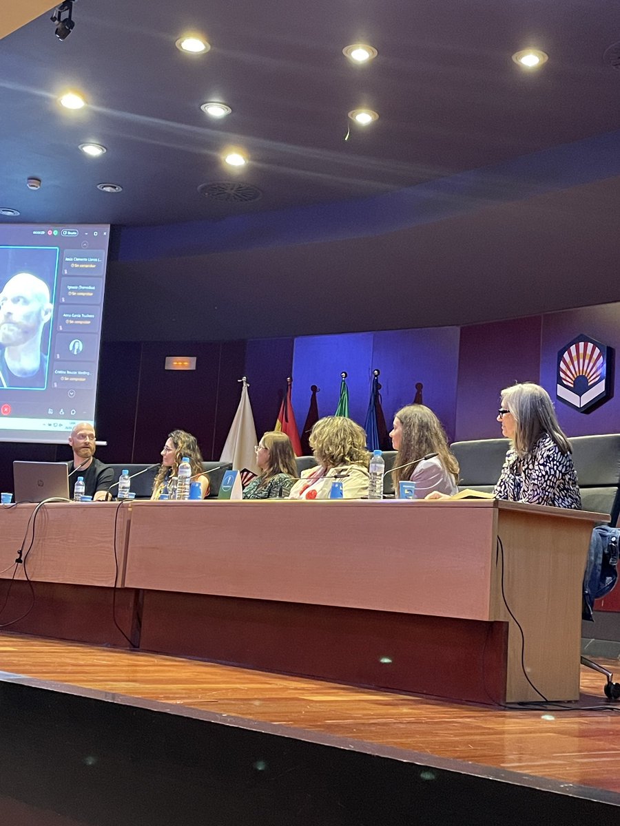 Cosnautas tweet media