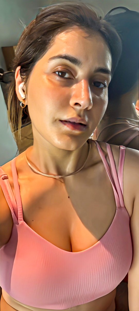 Mr. D ᴇ ᴠ ᴀ s ᴇ ɴ ᴀ tweet media