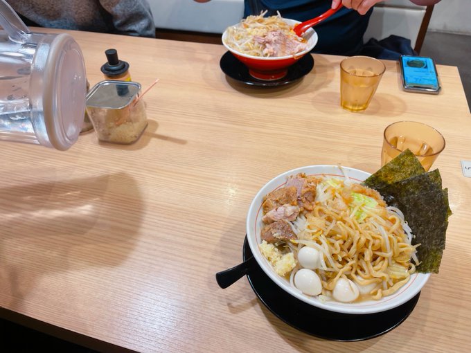 おじさん達と二郎系食いに来た 