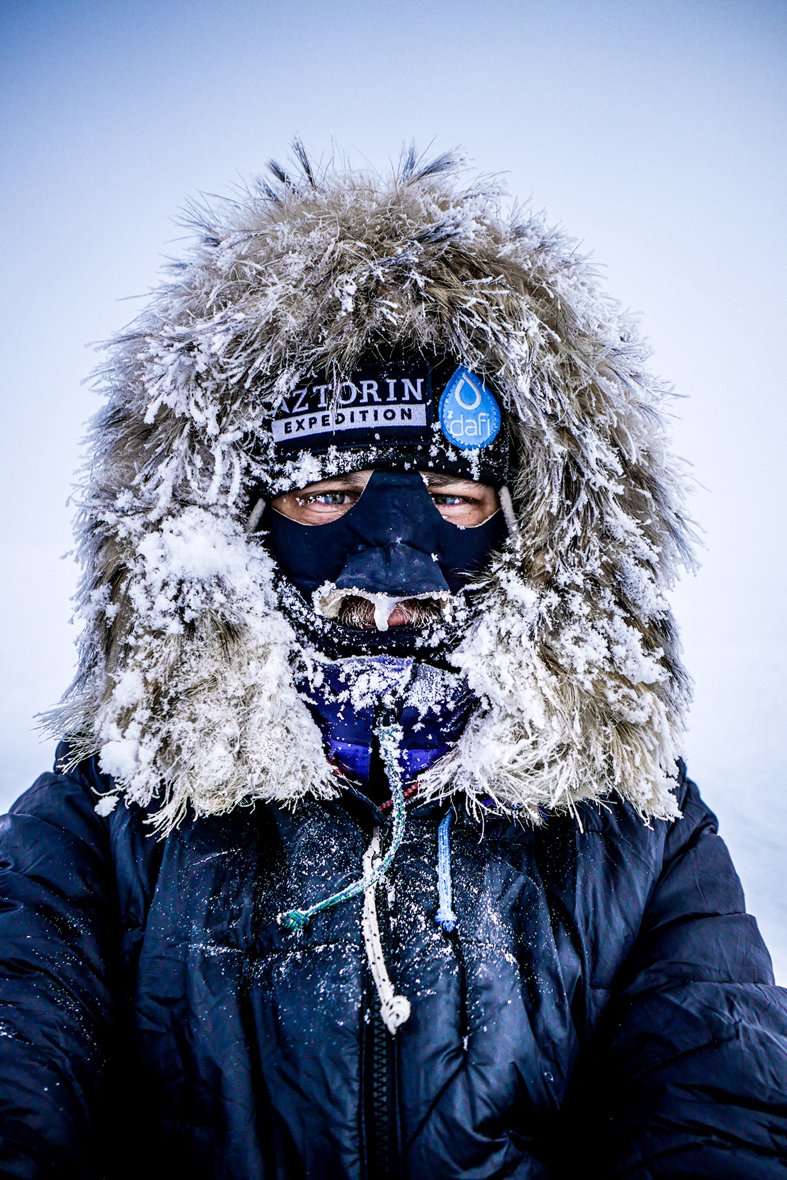 IMGWmeteo's tweet image. Tam, gdzie natura rozdaje karty🌄

🌍Mateusz Waligóra to nie tylko podróżnik, ale także uważny obserwator sił natury i mistrz przetrwania w ekstremalnych warunkach. W rozmowie dla magazynu Obserwator opowiada o swoich wyprawach.
➡️obserwator.imgw.pl/2025/04/17/tam…

#IMGWmeteo #Obserwator