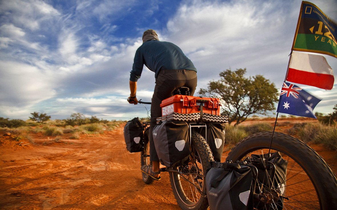 IMGWmeteo's tweet image. Tam, gdzie natura rozdaje karty🌄

🌍Mateusz Waligóra to nie tylko podróżnik, ale także uważny obserwator sił natury i mistrz przetrwania w ekstremalnych warunkach. W rozmowie dla magazynu Obserwator opowiada o swoich wyprawach.
➡️obserwator.imgw.pl/2025/04/17/tam…

#IMGWmeteo #Obserwator