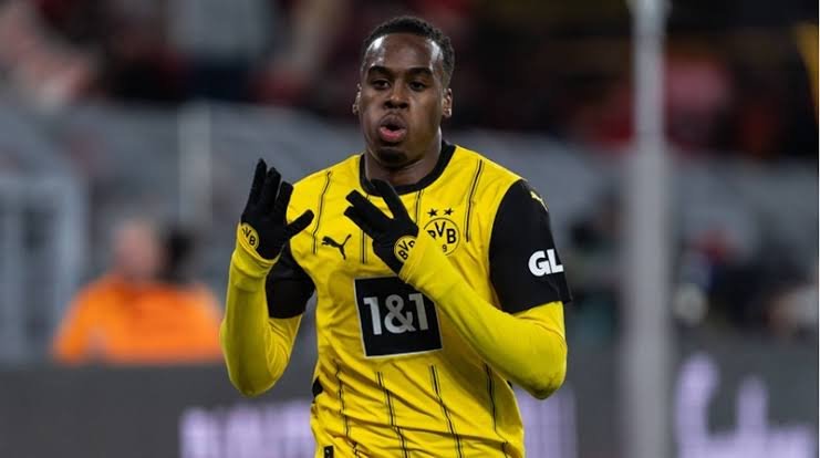Vince™ (@blue_footy) on Twitter photo ‼️ Chelsea are showing concrete interest in signing Borussia Dortmund’s Jamie Gittens.
Talks between Chelsea and his management are taking place behind the scenes.
~ <a href="/Plettigoal/">Florian Plettenberg</a> ‼️ Chelsea are showing concrete interest in signing Borussia Dortmund’s Jamie Gittens.
Talks between Chelsea and his management are taking place behind the scenes.
~ <a href="/Plettigoal/">Florian Plettenberg</a>
