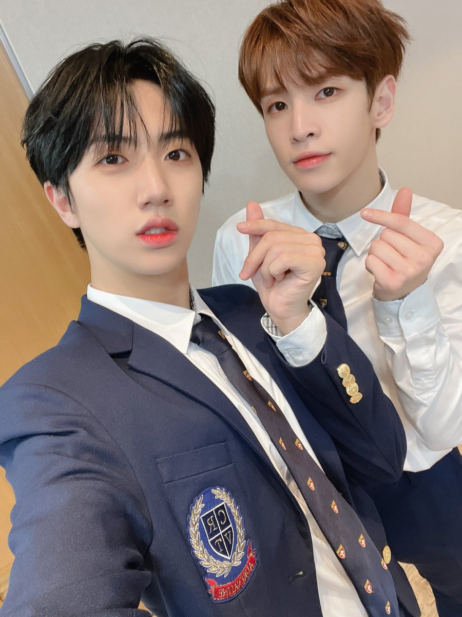 CRAVITY_twt's tweet photo. 러rrrrrr니짱 생일 축하ㅏㅏ😚😚 앞으로도 좋은 시간 많이 보내자구~😙 
#원진 
#HAPPYALLENDAY
#Golden_26_ALLEN
#마카롱_마라탕_마앨런_생일 https://t.co/bpVexipq10
