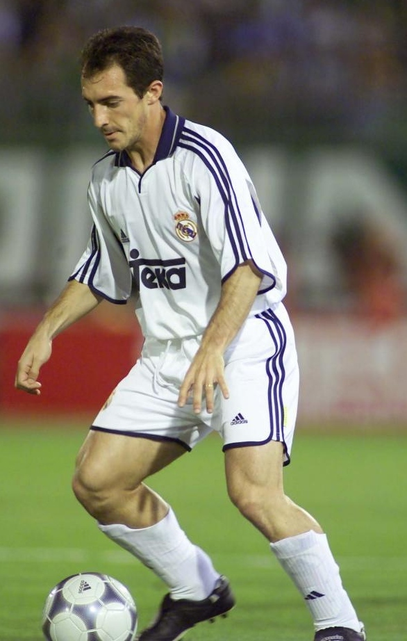 El ultimo mod del grandioso <a href="/Moiduran2/">Moiduran2</a> ,le pedi un mod que recrease la forma de Pedro Munitis de llevar las medias y el hizo su magia,mas real imposible,y acompañado de la gran face del gran <a href="/Ctmaker/">Alejandro</a>,muchas gracias a ambos. Mas informacion de PES 2001 en t.me/GrupoPes2001