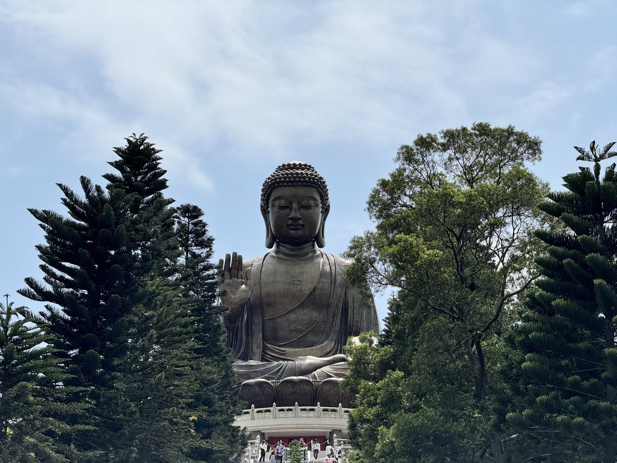 HiItsOwen's tweet photo. Hong Kong is fantastic - had a great two days exploring the city and the Big Buddha along with the surrounding monastery. Now onto something a little more thrilling… https://t.co/cX4uSLZeyi