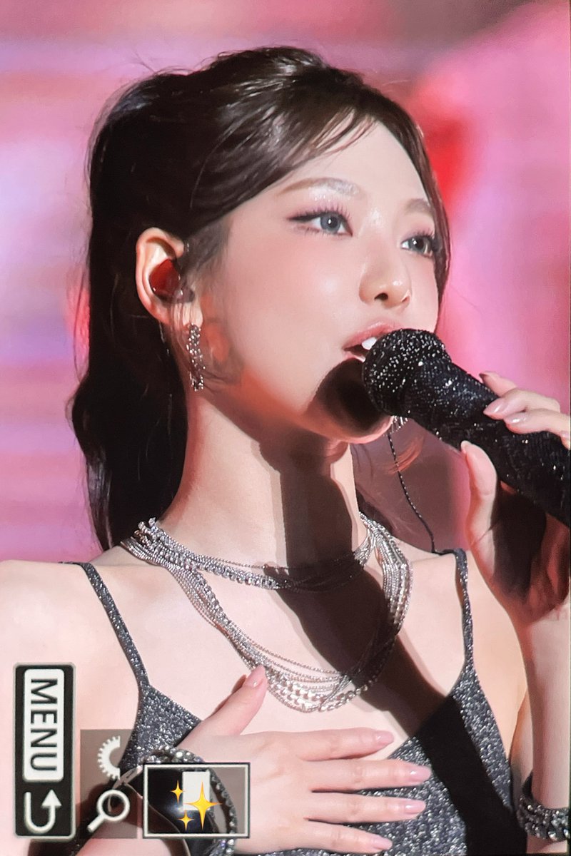 Shine_Ning_1023's tweet photo. 250426 K-FLOW3 프리뷰

#NINGNING #닝닝 #宁宁 #宁艺卓 #aespa #에스파 https://t.co/ZVJQBRjn3B