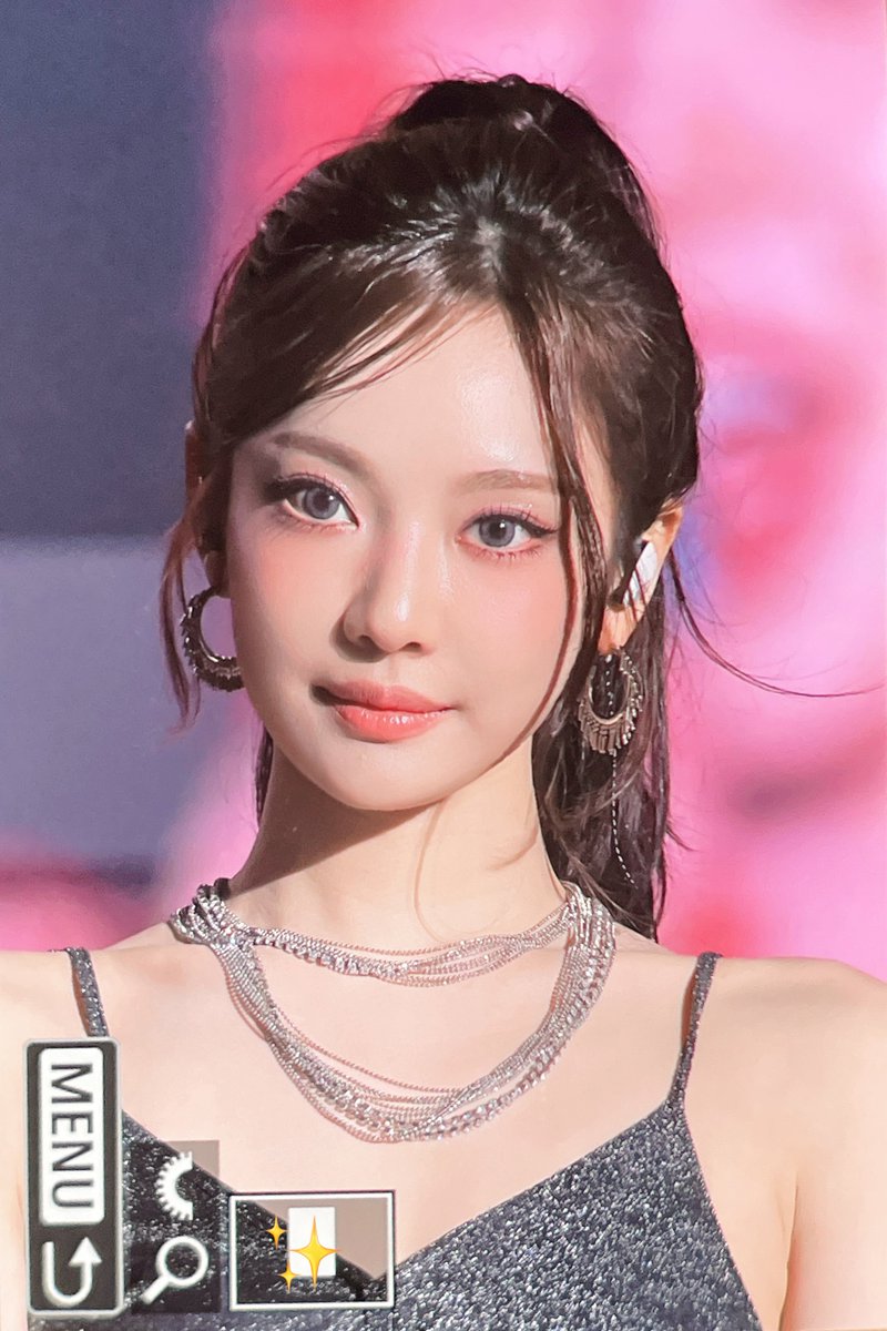 Shine_Ning_1023's tweet photo. 250426 K-FLOW3 프리뷰

#NINGNING #닝닝 #宁宁 #宁艺卓 #aespa #에스파 https://t.co/ZVJQBRjn3B
