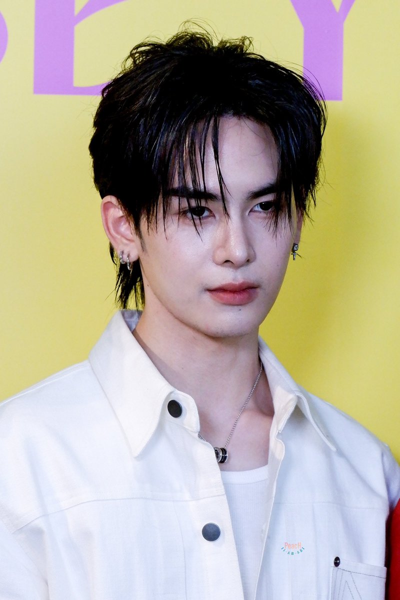 Peach_IsAmAre's tweet image. อาจจะเรียกว่ารัก อาจจะเรียกว่าเพ้อ🎶

PERTHSANTA AT COMMAAND
#CommaAndxPerthSanta
#CommaAndBeYourOwnMuse #Santapp