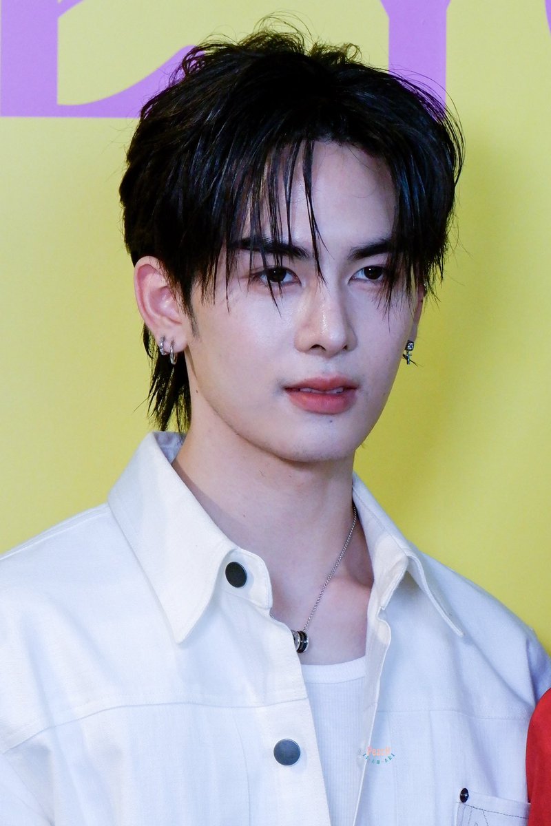 Peach_IsAmAre's tweet image. อาจจะเรียกว่ารัก อาจจะเรียกว่าเพ้อ🎶

PERTHSANTA AT COMMAAND
#CommaAndxPerthSanta
#CommaAndBeYourOwnMuse #Santapp