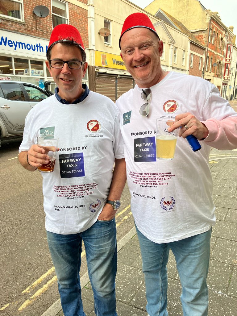 A massive thank you goes to our two drivers from Fareway Taxis!