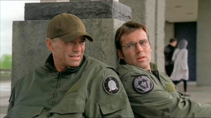 SusanGardiner19's tweet photo. The #DanielDistraction - a daily dose of Daniel for your enjoyment. I love the way this scene of the boys talking while waiting was filmed.
#WeWantStargate #Stargate #DanielJackson
#BetweenTwoFires https://t.co/6FUdSLYu2w