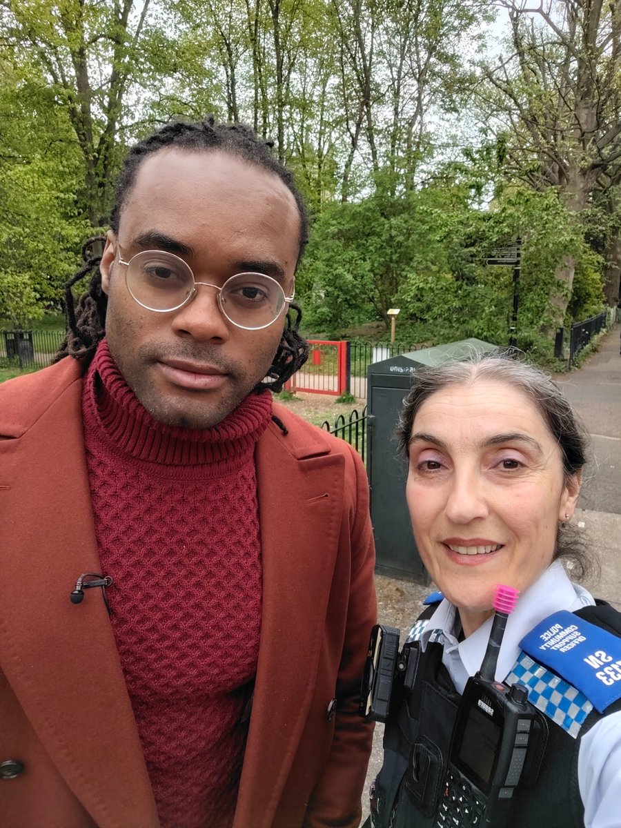 MPSBeckenham's tweet photo. Yesterday Beckenham teams along with support from units across Bromey conducted an operation on   targeting prolific retail offenders. We were joined by ITV who were covering the work that we are doing around shop lifting across all boroughs within the Met.Outcome 7 arrests. https://t.co/kXS3vjaNob