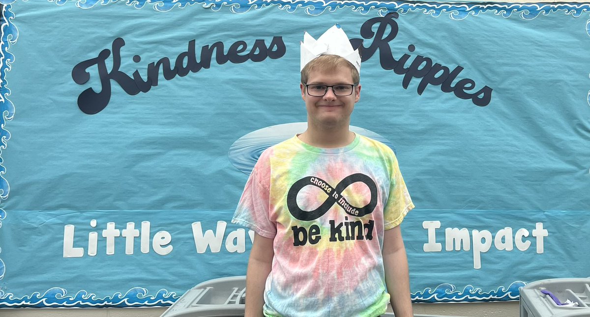The second graders at Ethel McKnight School made me a crown and made me feel like the “King of Inclusion”. What a great way to end a busy Autism acceptance month.