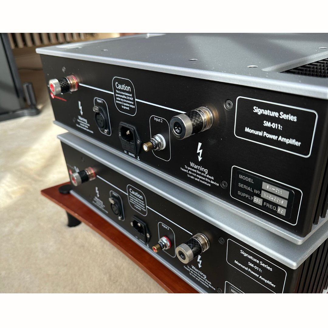 ChoiceHiFi's tweet photo. IN STOCK: Vitus Audio SM-011 Mono-block Power Amplifiers

More products available: https://t.co/6EF6EuBDKg

#soundsystem #audiophile #audiophilecommunity #soundsystemspeakers #trendingpost https://t.co/Ub51s0umuV