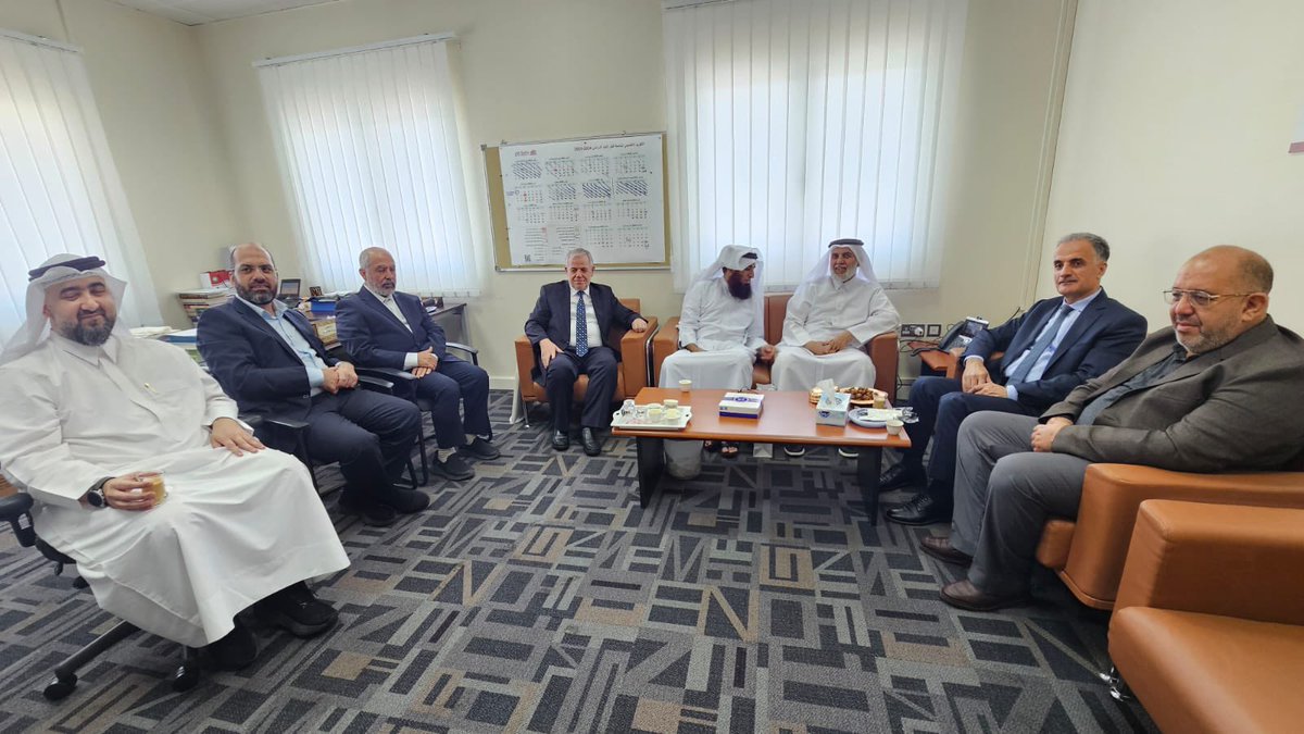 كلية الشريعة/ جامعة قطر tweet media