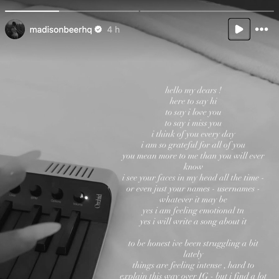 hellhiill's tweet image. hey , sooooo im crying the shit out of me