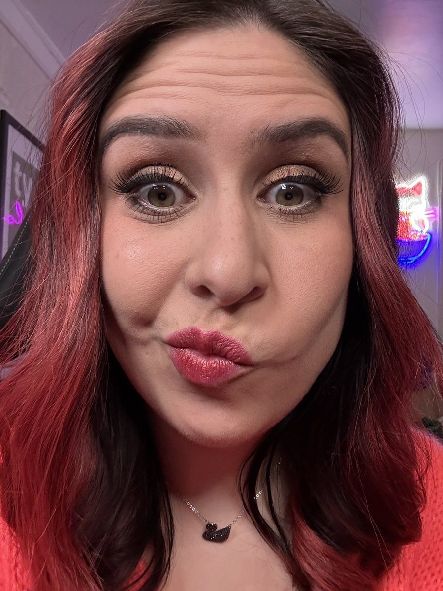 Leila (@twistedhumanoid) on Twitter photo You girls back! 🙌🏼 Going live playing <a href="/ubik_studios/">Ubik Studios</a> Leila. Super excited to give this namesake go. Come and join me for some cozy vibes twitch.tv/TwistedHumanoid You girls back! 🙌🏼 Going live playing <a href="/ubik_studios/">Ubik Studios</a> Leila. Super excited to give this namesake go. Come and join me for some cozy vibes twitch.tv/TwistedHumanoid