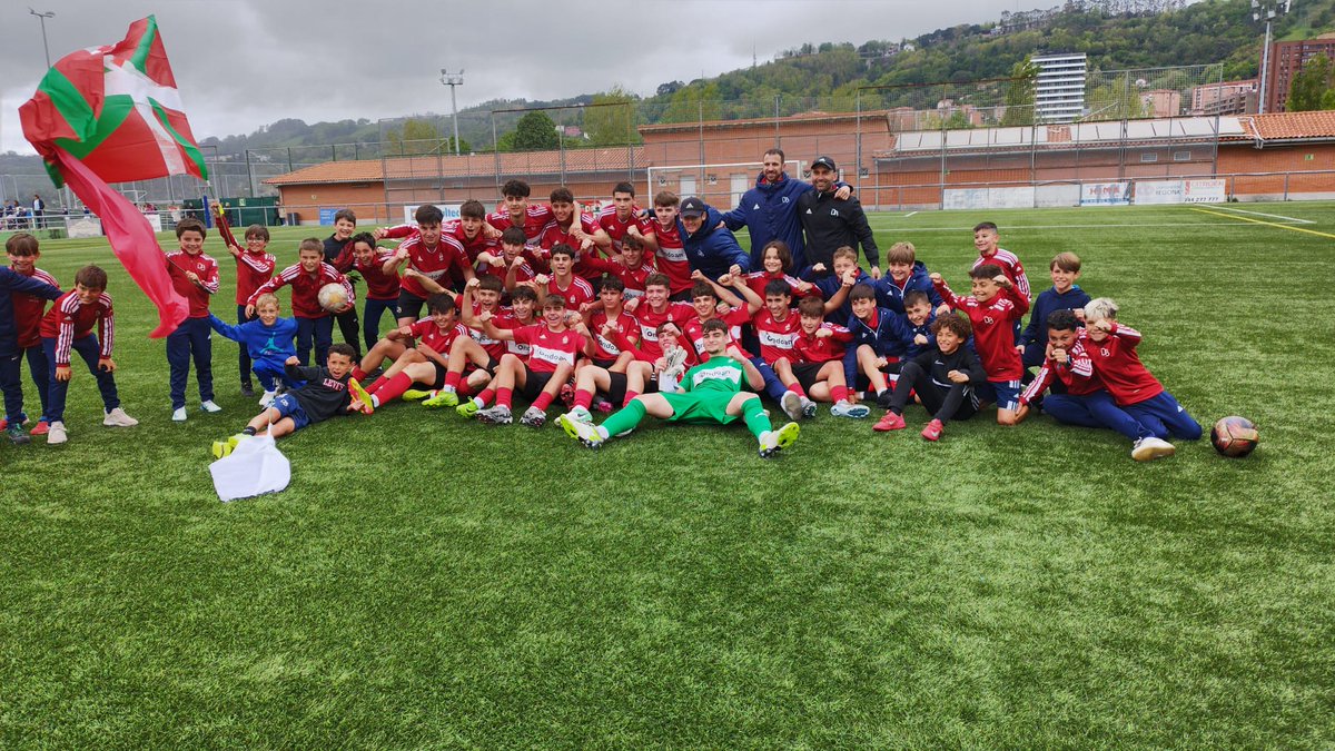 DanokBatClub's tweet photo. 🏆 EL JUVENIL C SE PROCLAMA CAMPEÓN DE LA DIVISIÓN DE HONOR DE BIZKAIA Y ASCIENDE A LIGA VASCA

❤️🖤 ZORIONAK 🖤❤️

Está temporada quedará para el recuerdo

🥲 No podemos estar más orgullosos https://t.co/YWPua6gqCh