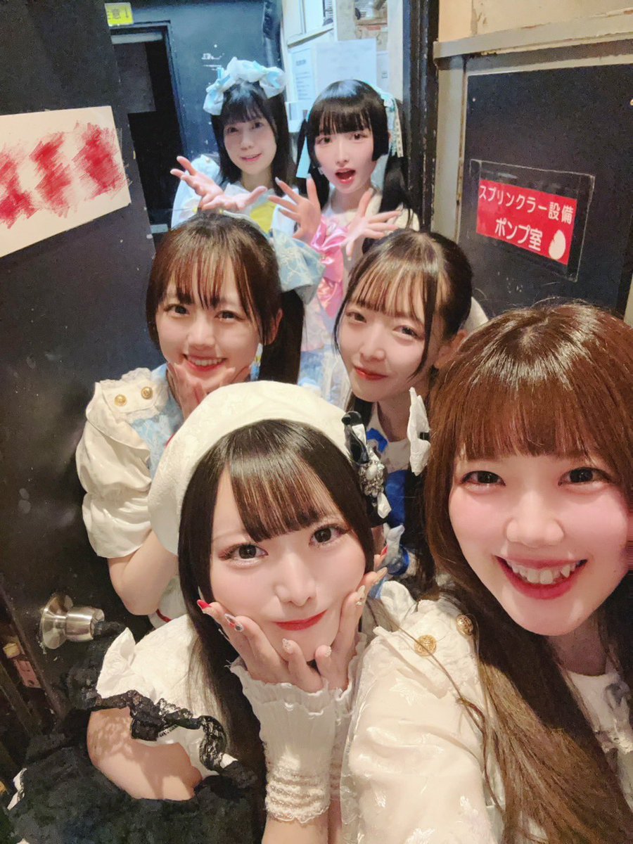 『FLAPSTAR Presents☆STAR CLUSTERS vol.2』

三谷綾子(Star★Shiμ'ne!!!)さんと📸✨
出演していただきありがとうございました‼️
お菓子の国に連れて行ってくださりありがとうございますな気持ちでした💕🍰素敵な笑顔と歌声にハッピーが大爆発です🥰🫶🏻💥

#フラップワンマンまであと3日