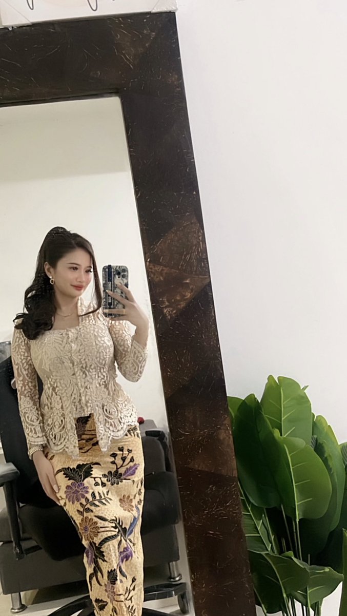 melsbri's tweet photo. Raya edition https://t.co/DEINGa1wFt