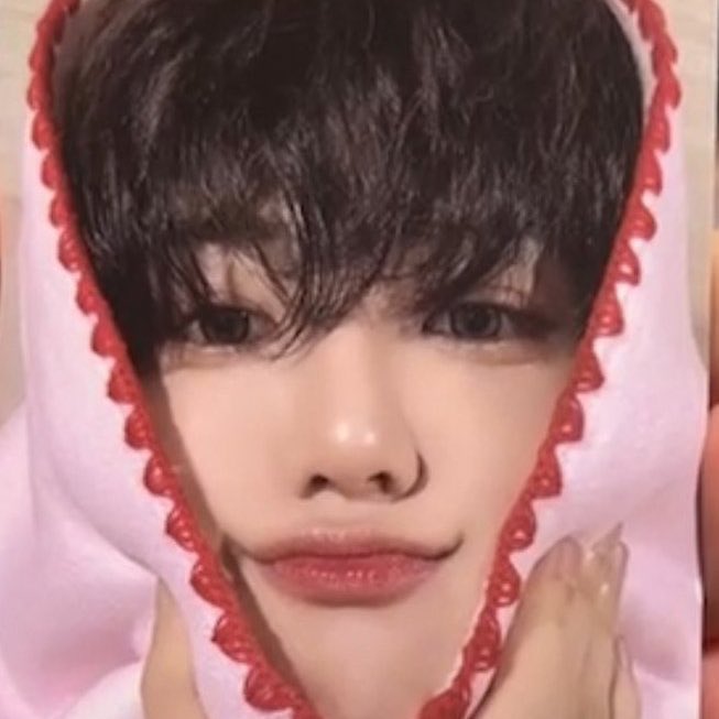 คุนหนูน้องแจมินหนิ  ctrl+c , ctrl+v มากนะ 🐱