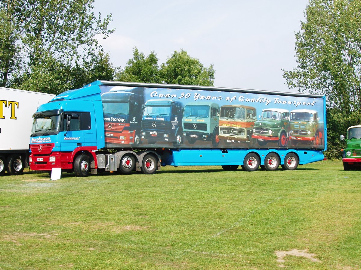 lenhamstorageco's tweet photo. #ThrowbackThursday 🚛
We’ve been on the road since 1946, and let’s just say our trucks (and fashion choices) have come a long way! This lorry’s showing off our fleet, from vintage to modern. It’s a tribute to decades of graft, growth, and gear changes. #distribution #haulage https://t.co/h2DAQk0MVr