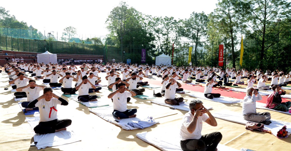 Shoolini University tweet media