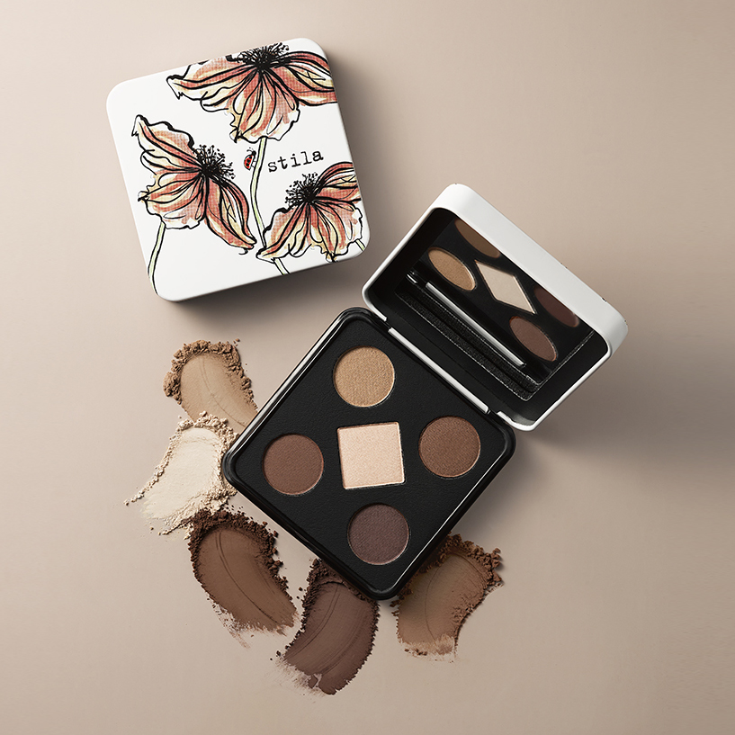 Introducing the NEW Desert Bloom Pocket Play Shadow Palette. Get Soft neutrals like buttery browns, lattes, and cream for effortless and universally flattering shades at your fingertips. Consider this a collectable – and an essential.