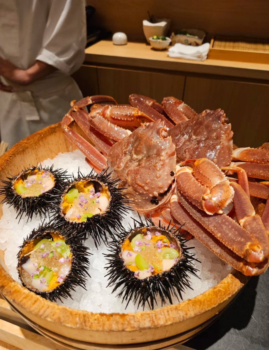優雅な雰囲気、完璧な組み合わせ、あなたのためにこの美味しい公演を提供します。