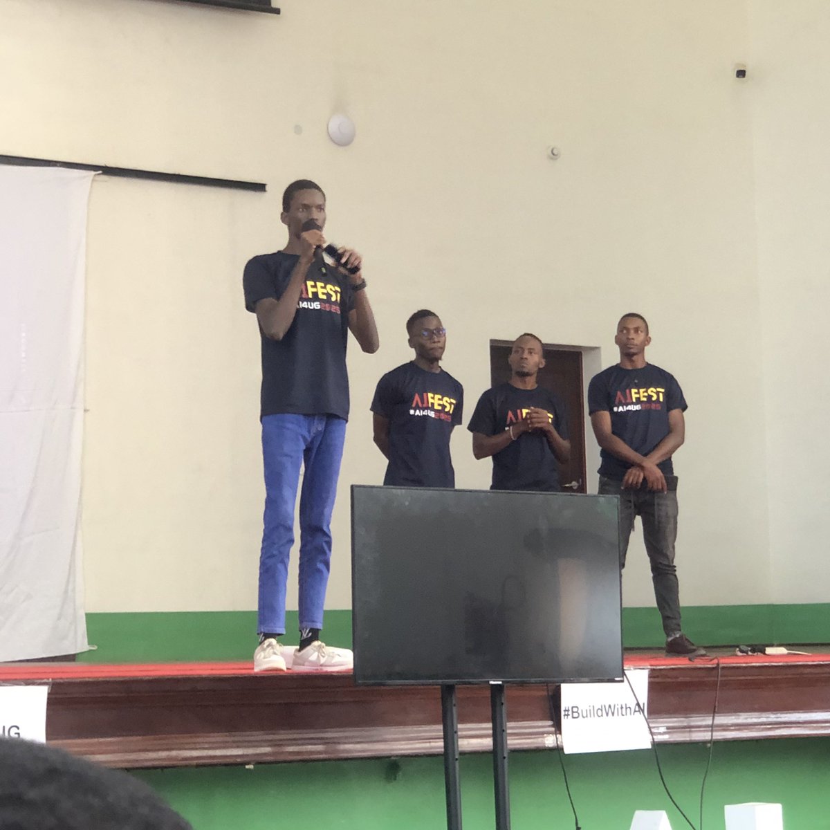 petercodes34's tweet photo. Bro code Labs is live!
With LingoMeet an AI powered online learning and teaching assistant using transcription
#AIFestUG
#AI4UG #BuildWithAI
@gdgmuk https://t.co/WBlKppTqys