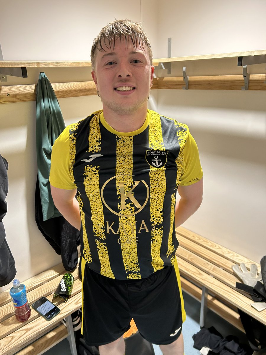 Port Seton FC (@portsetonfc) on Twitter photo Great win for the lads this morning coming back from 3 down. Superb all over the pitch. 5-3 final score!! Goals from:
⚽️ <a href="/AndrewDee96/">Andrew Donaldson</a>
⚽️ Fairy
⚽️⚽️ <a href="/Fraserwalkerr/">Frase</a>
⚽️ <a href="/jordanbrown9/">Jordan Brown</a>
Showed a lot of fight to get the win today! MOTM <a href="/jordanbrown9/">Jordan Brown</a> Mon the Seton 💛🖤 Great win for the lads this morning coming back from 3 down. Superb all over the pitch. 5-3 final score!! Goals from:
⚽️ <a href="/AndrewDee96/">Andrew Donaldson</a>
⚽️ Fairy
⚽️⚽️ <a href="/Fraserwalkerr/">Frase</a>
⚽️ <a href="/jordanbrown9/">Jordan Brown</a>
Showed a lot of fight to get the win today! MOTM <a href="/jordanbrown9/">Jordan Brown</a> Mon the Seton 💛🖤