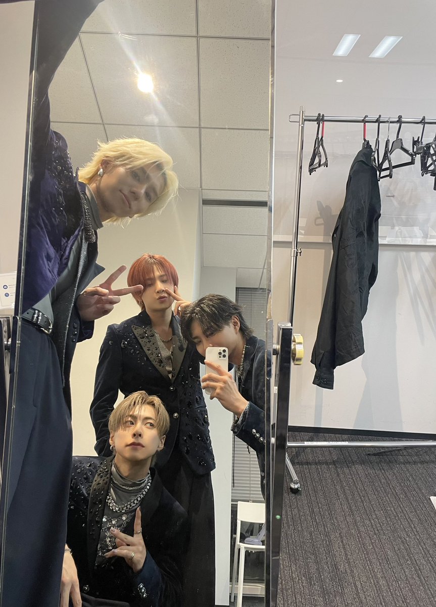 #OWV 3rd album "Supernova"
・☆・・・☆ ・・・☆ ・・☆

発売記念お話し会が終了しました!
Supernova期もありがとうございました❣️

5周年の節目に、OWVにまた一つ大切な作品が増えました💚✨

#OWVとお話し会_SUPERNOVA_2
#OWV_SUPERNOVA 💥