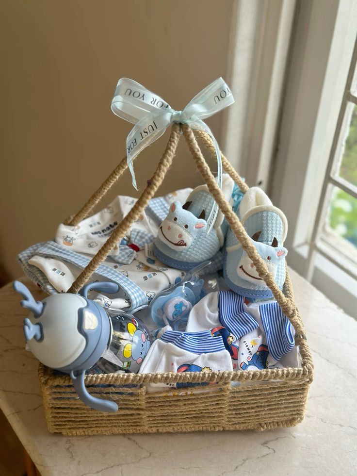 ElternHospi's tweet photo. ㅤ

 ✿ ❀  𝐒𝐎𝐔𝐕𝐄𝐍𝐈𝐑 &amp; 𝐆𝐈𝐅𝐓  ❀ ✿

to : @jakecsimn &amp; @suvnsect 

Congratulation y’all, for the new baby. Thank you for entrusting us, for your baby's birth. We have some presents &amp; souvenirs. Take care of ur health &amp; don't forget immunization!

✎ ElternHospi https://t.co/AmL4WmxZH5