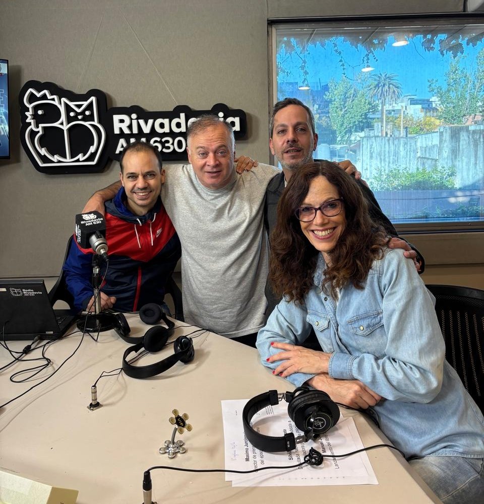 fmartinezgonza's tweet photo. Hasta las 11 sumate a #GuadaReCargada por @Rivadavia630 con @marielfitz @federicodt @ricoclaudio https://t.co/a5dnDkuyyW