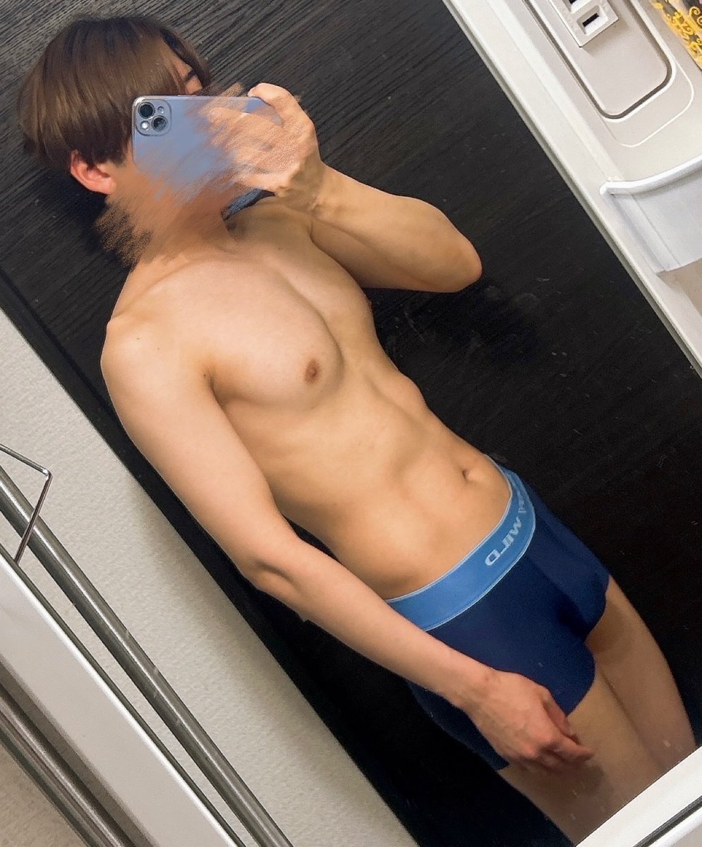 D54494847's tweet photo. 少し胸育った気がする🤏 https://t.co/7uyG774lZi