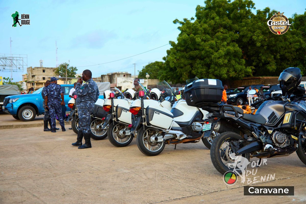 BeninBouge's tweet photo. 🚴🏿♂️ 𝟮𝟬𝗲̀𝗺𝗲 𝗧𝗼𝘂𝗿 𝗰𝘆𝗰𝗹𝗶𝘀𝘁𝗲 𝗱𝘂 𝗕𝗲́𝗻𝗶𝗻 🇧🇯
Samedi 26 avril 2025 🔥
Photos de la caravane au départ du stade René pleven en prélude au 20ème tour cycliste du Bénin qui se tiendra du 28 avril au 4 mai.
#CastelBeer #Sobebra #BeninBouge https://t.co/l8TtTOcQRA