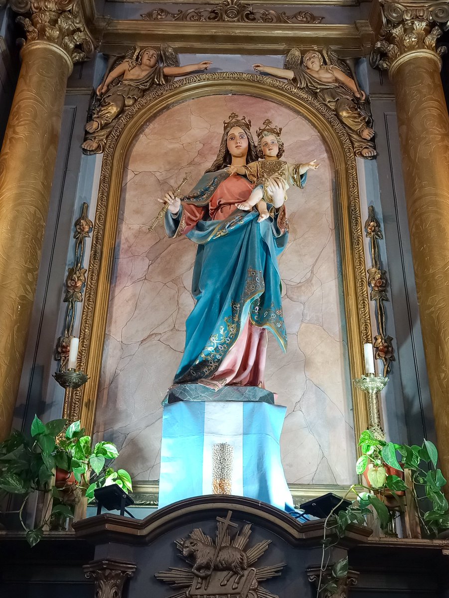 pjuliocesarsdb's tweet image. ¡#BuenSábado! #SábadoDeLaVirgen, ante la que contemplé y contemplo, confiando y rogando. Después de esa contemplación, toca la acción. Observar y escuchar, moverse para llegar, estar y auxiliar. ¡#Bendiciones!