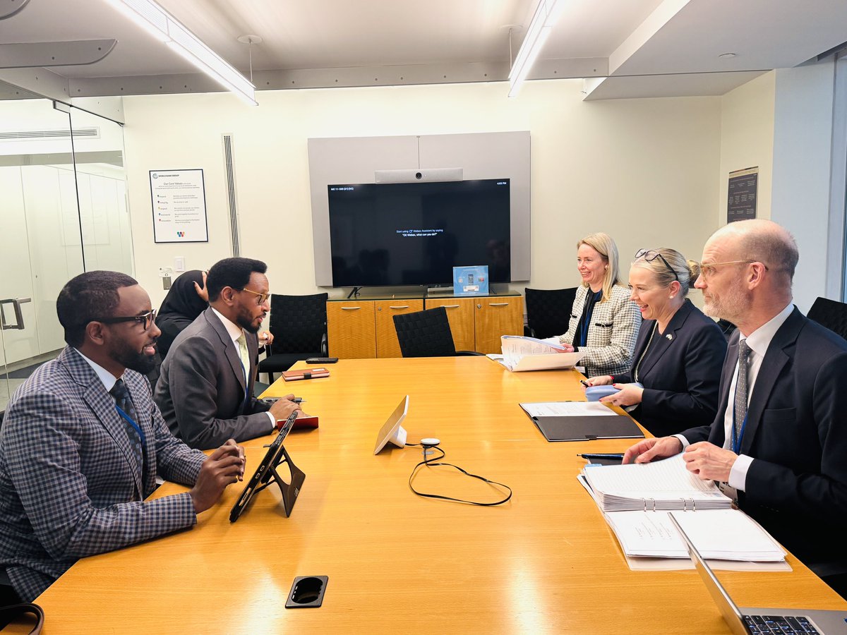 Bihi Egeh (@bihiegeh) on Twitter photo I had a productive discussion with State Secretary Diana Janse of <a href="/SweMFA/">Swedish Ministry for Foreign Affairs</a> on the sidelines of the #SpringMeetings2025. I shared #Somalia's ongoing economic reform implementation successes and opportunities as well future growth plans centred on private sector investment. I had a productive discussion with State Secretary Diana Janse of <a href="/SweMFA/">Swedish Ministry for Foreign Affairs</a> on the sidelines of the #SpringMeetings2025. I shared #Somalia's ongoing economic reform implementation successes and opportunities as well future growth plans centred on private sector investment.