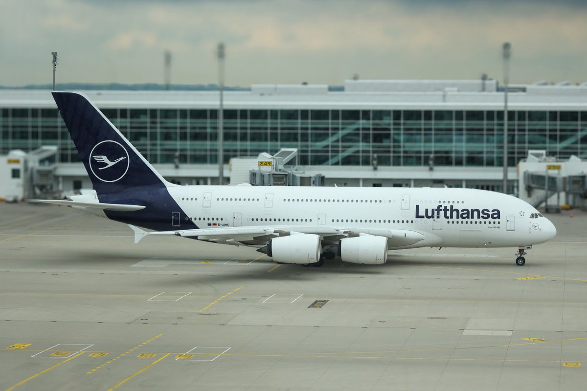 AvGeekDUS tweet media