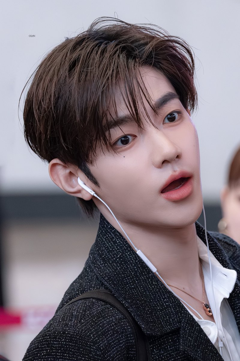𝐎𝐋𝐈𝐍 tweet media