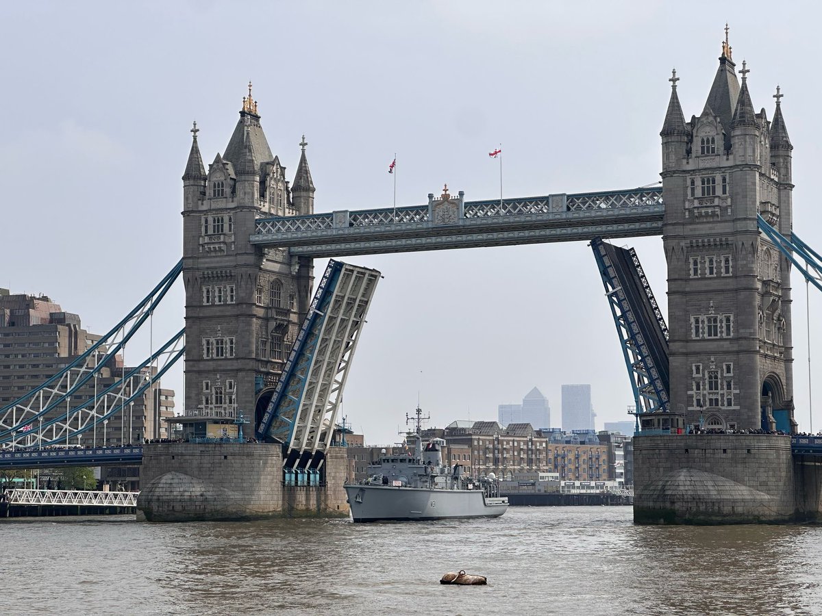 HMSCattistock's tweet image. Cattistock has safely arrived in London berthed at HMS Belfast. @I_W_M