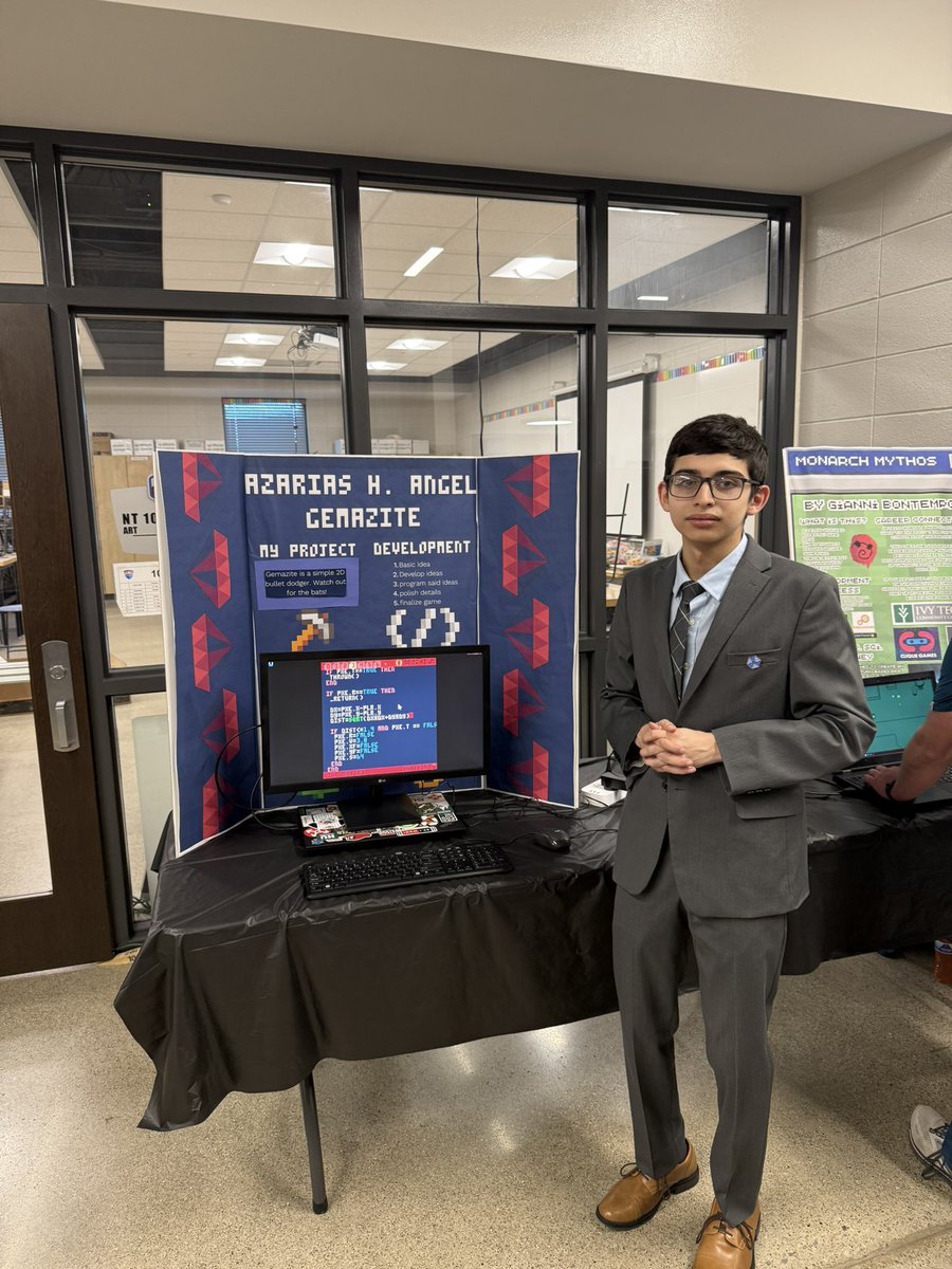 Pathway Expo Night at New Tech! <a href="/FWCommSchools/">FWCS</a>